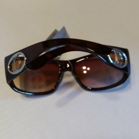 Nwt Sunglasses & Case - Picture 9 of 10
